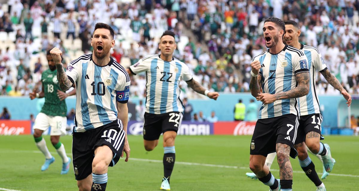 阿根廷国家队在比赛中踢出精彩表现 阿根廷国家队在比赛中踢出精彩表现