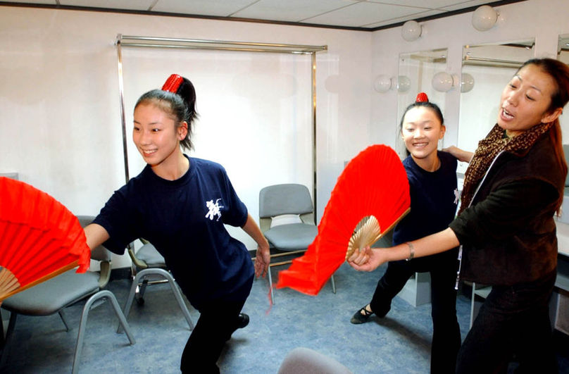 孟加拉队员在比赛中展示出色技艺 孟加拉队员在比赛中展示出色技艺