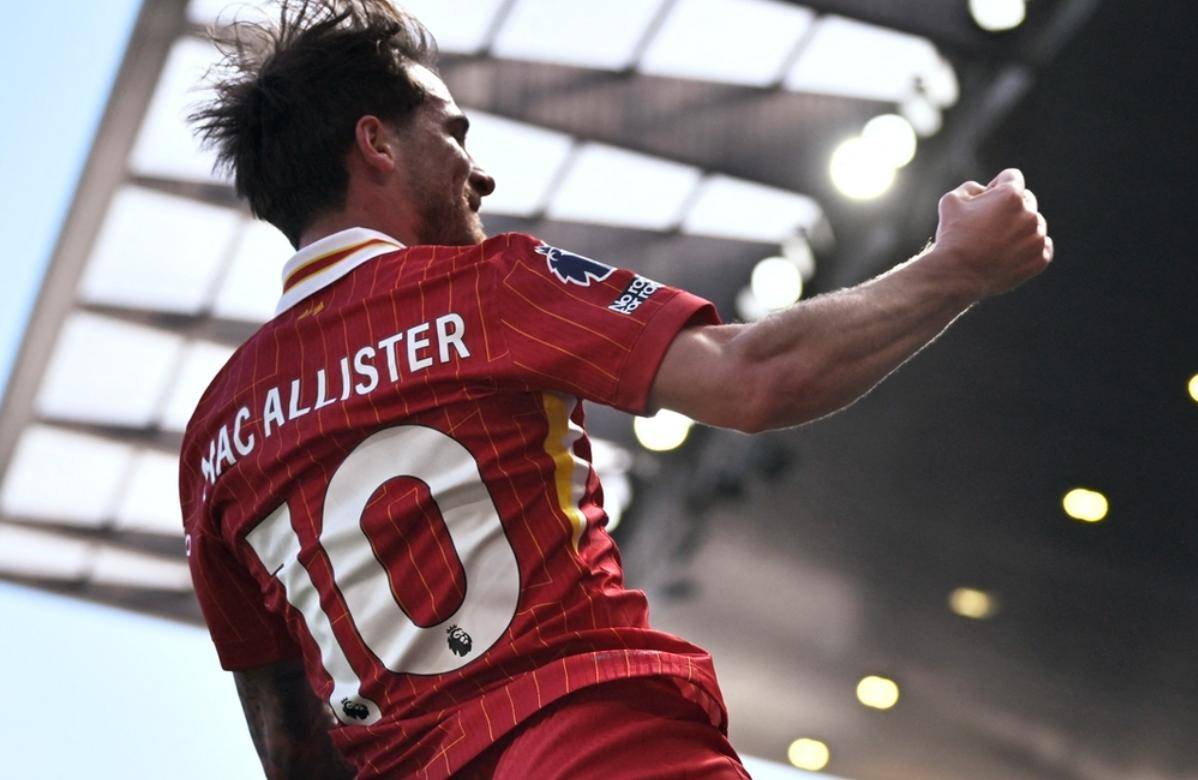 利物浦客场告捷,英超领头羊不可动摇 利物浦客场告捷,英超领头羊不可动摇