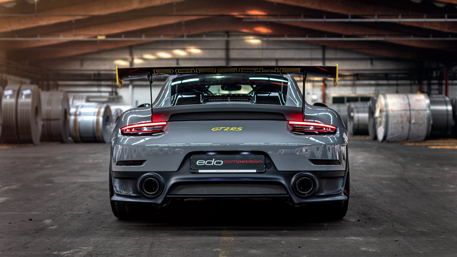 神柱与利刃,2026世界杯之夜,皮克攻防两端的绝对统治