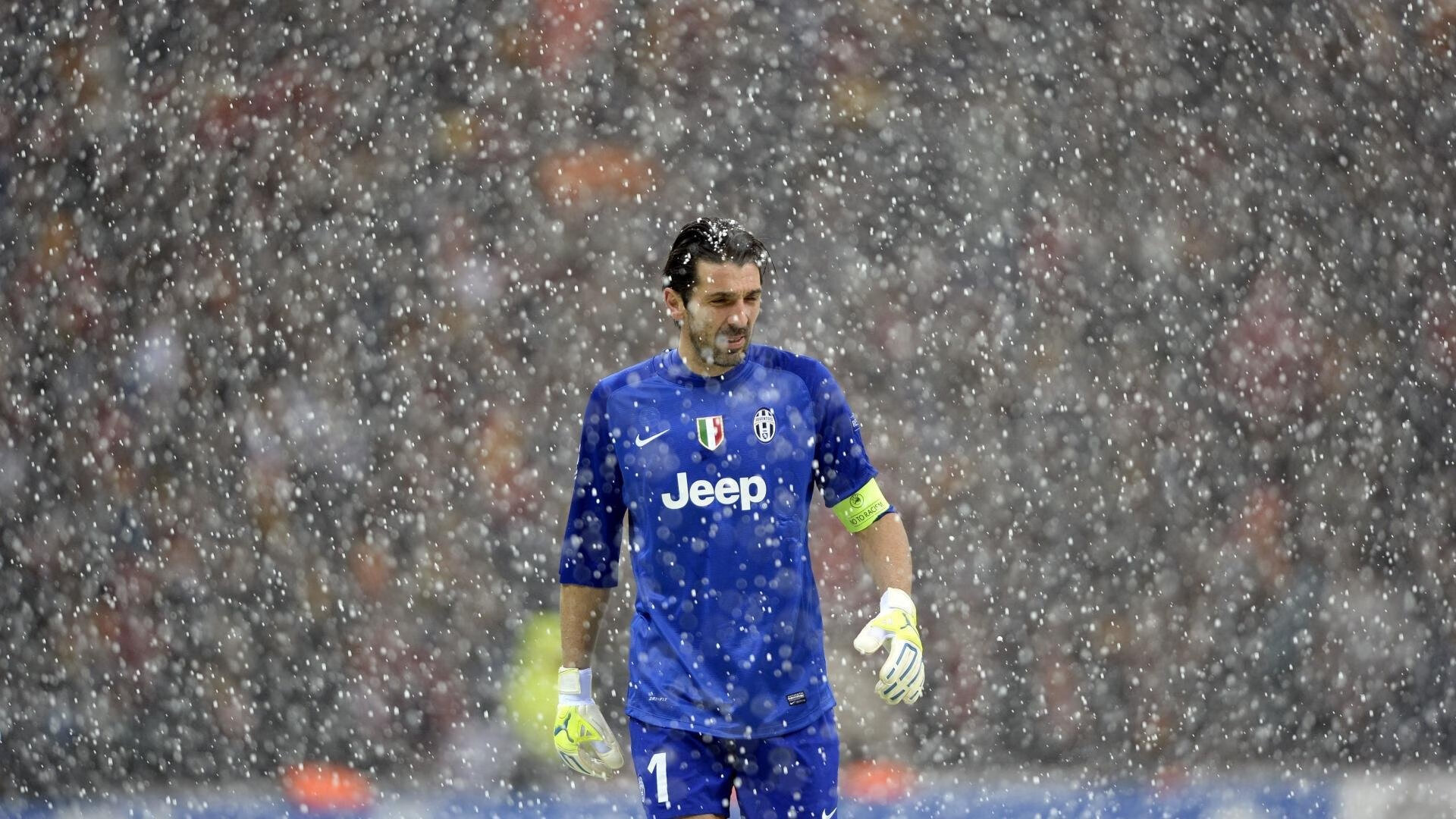 时空裂痕,当牙买加鏖战罗马—欧冠半决赛的平行宇宙焦点战